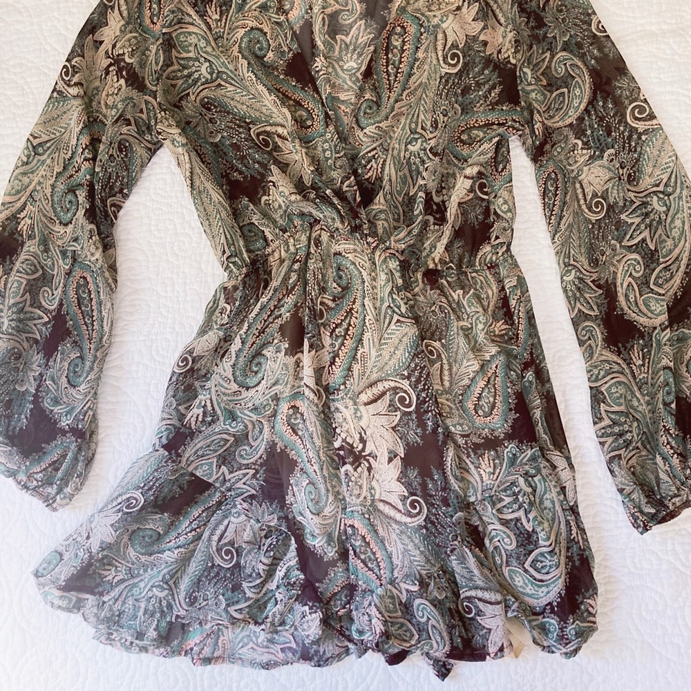 Darling paisley Romper - Picture 5 of 7